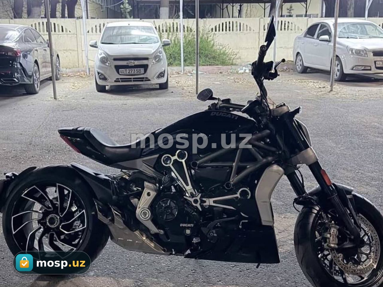 DUCATI X DIAVEL